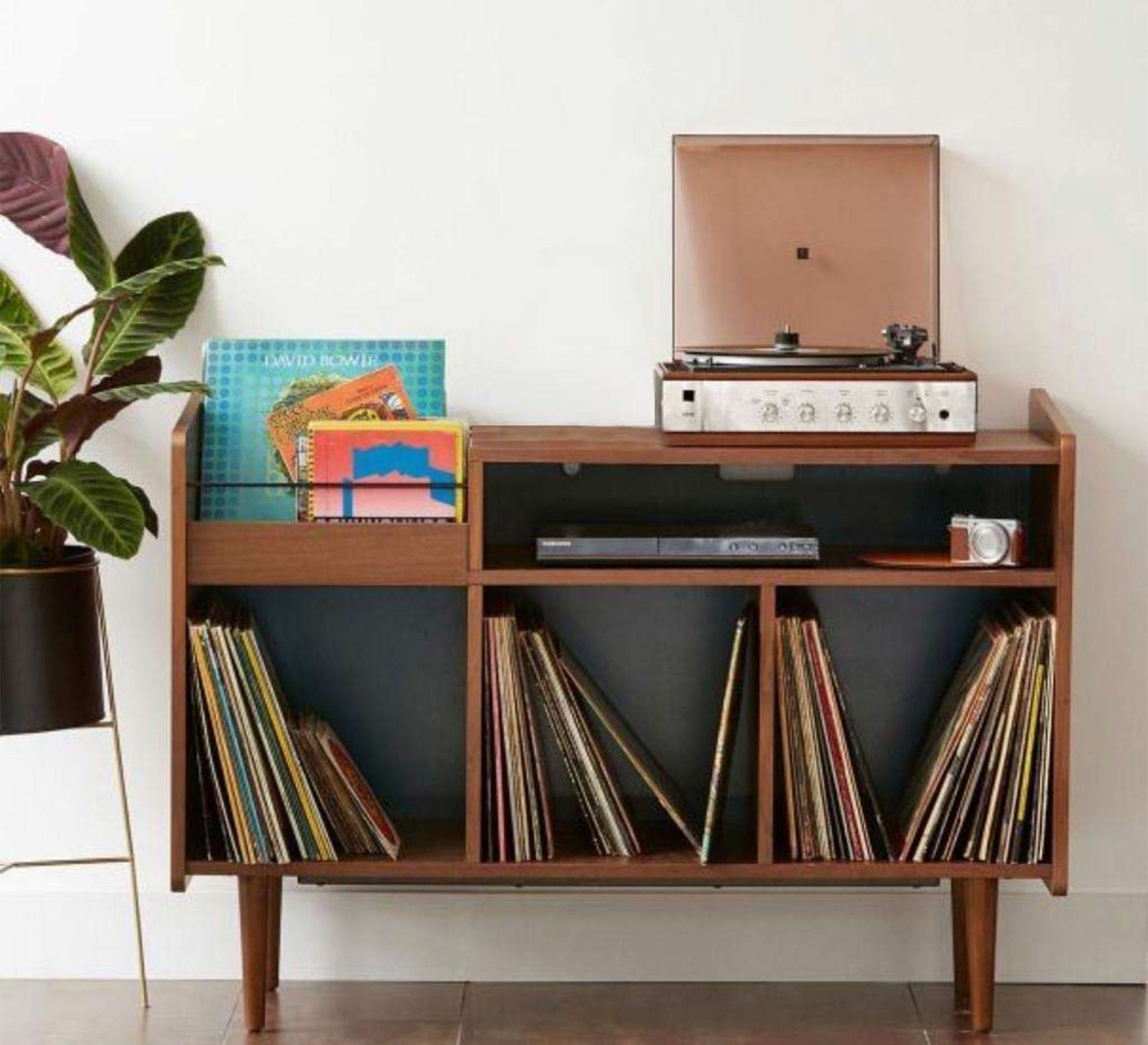 brown-open-shelving-unit-furniture-vitrine-furniture-142623.jpg وحده ارفف 30X85 سم - الصورة 1
